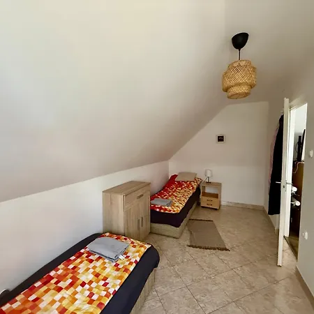 Chill & Pool Retreat Almadi * Balatonalmádi
