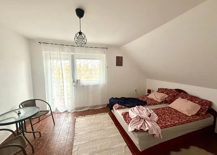 Apartament Chill & Pool Retreat Almadi *